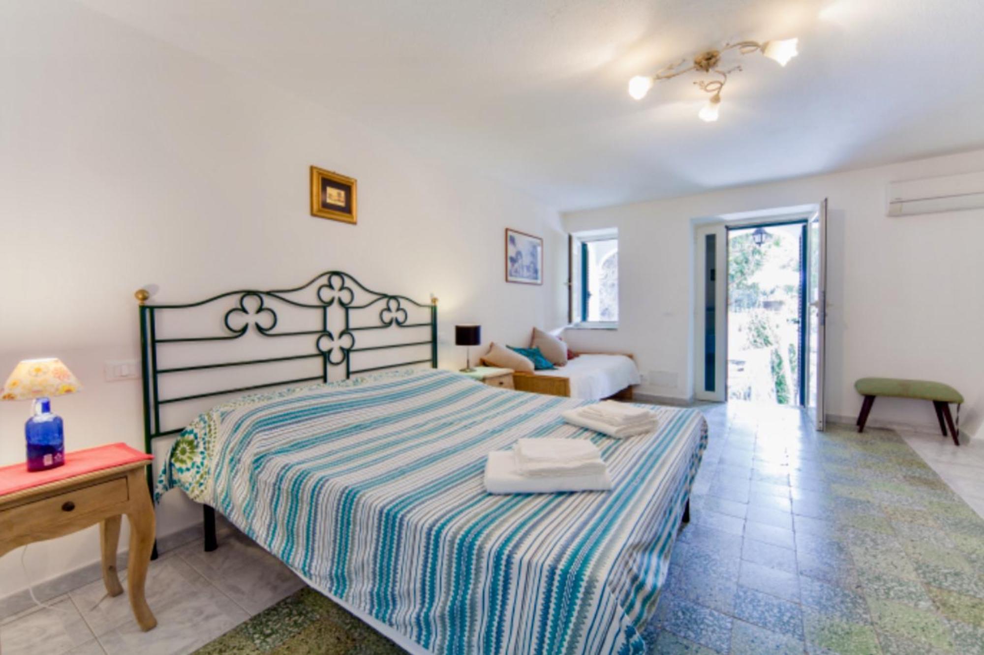 Villa Vincenzo Di Meglio Barano dʼIschia Quarto foto